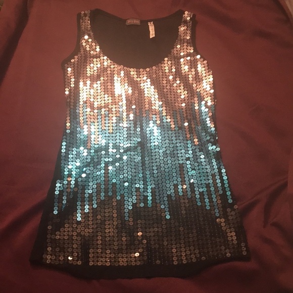 Dirty pink women’s sequined multi color tank top - Picture 3 of 5